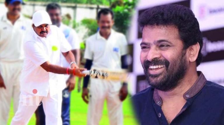 எந்த பந்து போட்டாலும் அடிக்கும் எடப்பாடி பழனிசாமி – அமீர்