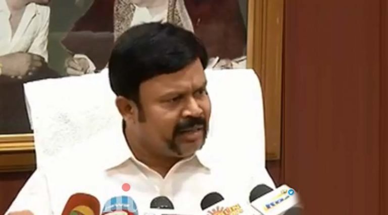 முன்னாள் அதிமுக எம்.பி., கே.சி.பழனிசாமி கைது