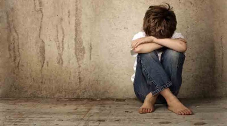 அதிர்ச்சி – மகனை பாலியல் பலாத்காரம் செய்த தாய்