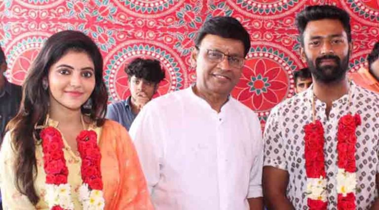 காமெடி கதையில் தந்தையுடன் இணைந்து நடிக்கும் சாந்தனு!