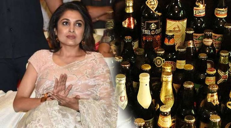 காரில் மதுபாட்டில் கடத்தினாரா ரம்யா கிருஷ்ணன்? – டிரைவர் கைது