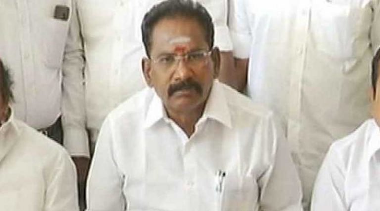 11  எம்.எல்.ஏ.க்கள் உட்பட 3 அமைச்சர்களுக்கு கொரோனா தொற்று
