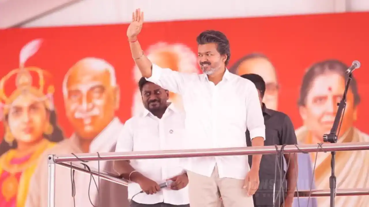 தாராபுரம் இடைத்தேர்தல்: சத்தியபாமாவை ஆதரித்து முதலமைச்சர் விஜய் பரப்புரை
